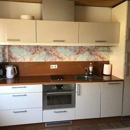 Kalevite Kodu 2-Toaline Apartment! Курессааре Экстерьер фото
